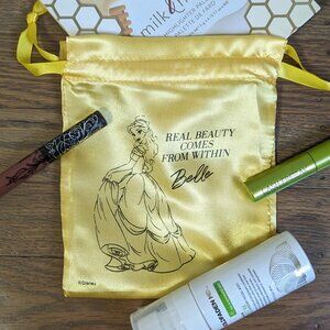 The "Belle" makeup bundle